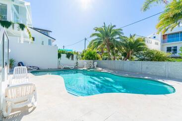 Beach Palms Holiday Apartments