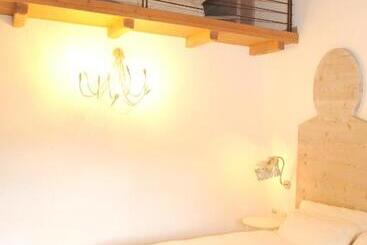 هتل آپارتمان Chalet C Est La Vie