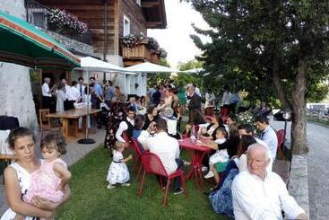 هتل Agriturismo Raethia