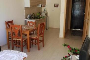 Krasi Apartments In Perla Complex