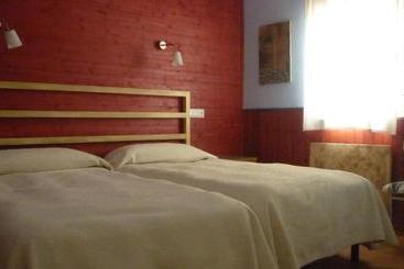 پانسیون Hostal Los Cerros