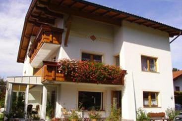 膳宿费 Komfortzimmer Widauer