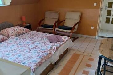 펜션 Tarr Tímea Apartmanok