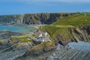 Общежитие Hartland Quay