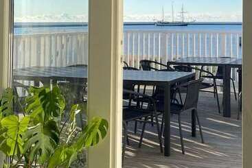 Lotsvillans Vandrarhem