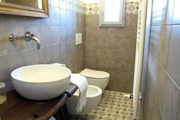 هتل Agriturismo Il Ponticello