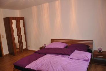 پانسیون Gästezimmer Michelangelo