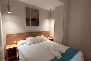 膳宿费 Hostal Aralar