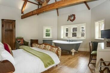 ペンション Stow House