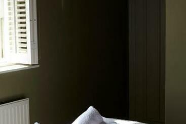 הוסטל The Lion Inn