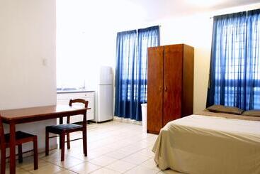 Orange Rembrandt Studio Apartments