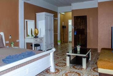 بنسيون Allstar Guesthouse