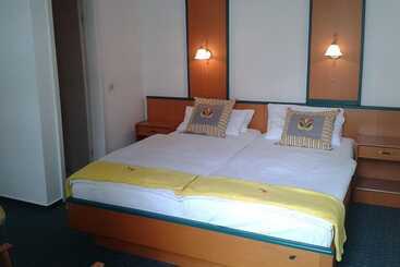 پانسیون Haus Alexander