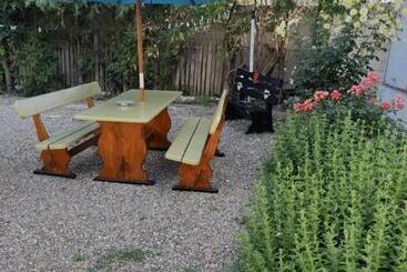 بنسيون Tourist Paradis Costinesti