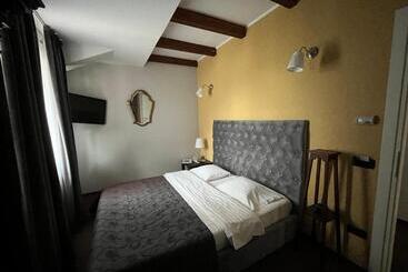 بنسيون Trattoria Al Gallo