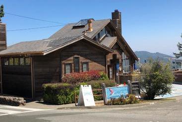 هاستل Mountain Home Inn