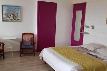 膳宿费 La Rotonde Des Grânes