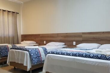 ペンション Pousada Dos Guias