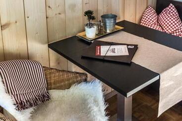 ペンション Lodge Seppaler