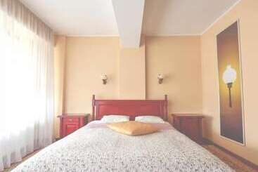 بنسيون Vila Roma