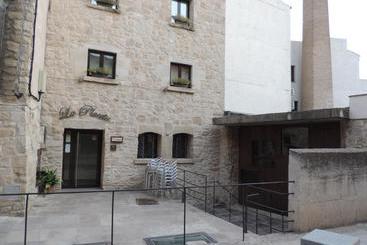 פנסיון Hostal La Placeta