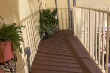 بنسيون Midtown Guest House