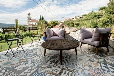 پانسیون Palacete Villa Idalina