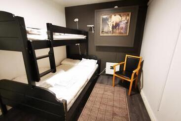 פנסיון Abisko Guesthouse & Activities