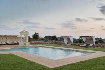 בית מלון כפרי Masseria Cisternella