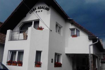 پانسیون Casa Adalmo