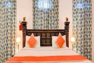 Hotel Fort Dadhikar, Alwar