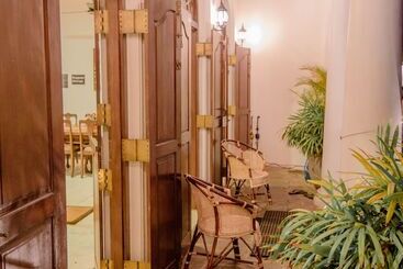 펜션 Muhsin Villa   Galle Fort