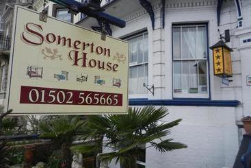 펜션 Somerton Guest House