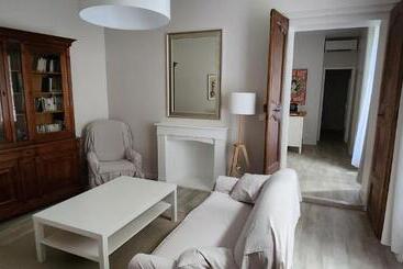 アパートホテル La Résidence Arles Centre