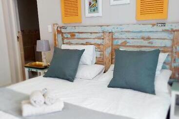 ペンション The Coelacanth Guest House And Beach Thyme Self Catering