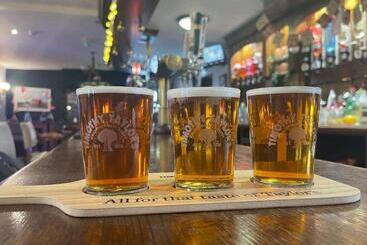 旅馆 The Crossroads Inn