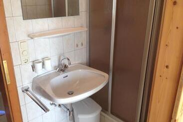 בית מלון כפרי Bauernhof Bachgut