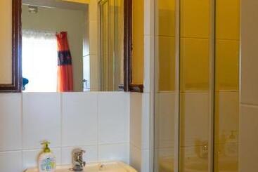 הוסטל Bay Vista Guesthouse