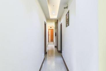 Общежитие Shaurya Inn