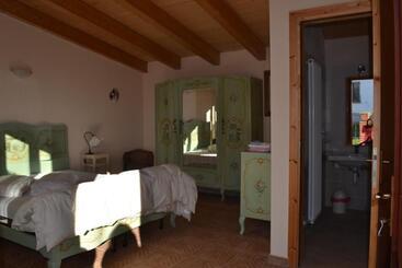 فندق Cascina Trapella