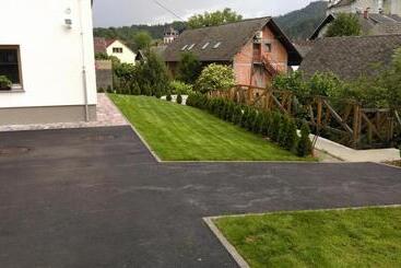 Hotel Tourist Farm Megušar