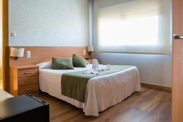 ペンション Pensión Capitan