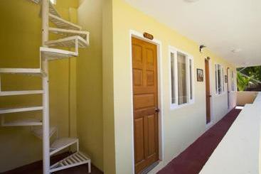 پانسیون New Wave Ii Guest House