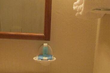 شقة فندقية Turning Leaf Townhome Suites