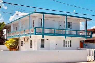 Coastal Express Inn & Suites #1 At 681 Ocean Drive - Arecibo