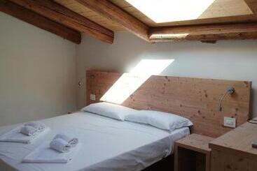 פנסיון Colle Ameno Room And Breakfast