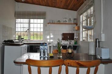 فندق Klondyke Cherry Farm