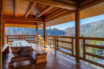 پانسیون Villa Alpiyka