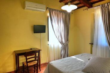 هتل Agriturismo Fraschetta