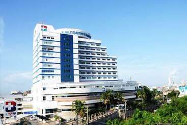 ペンション Benjamart Residence